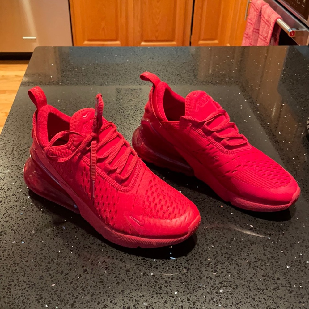 Red Nike Air Max 270 Big Kids Size 5Y